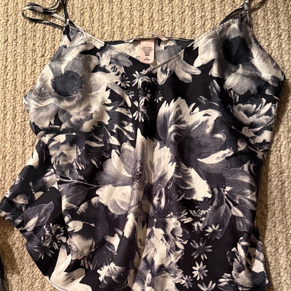 Victoria Secret Floral Black and White Women's Top